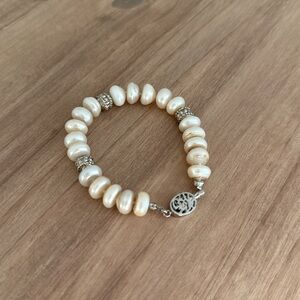 Natural Freshwater Button Pearls Bracelet 7” Length With Silver Tone Push Clasp